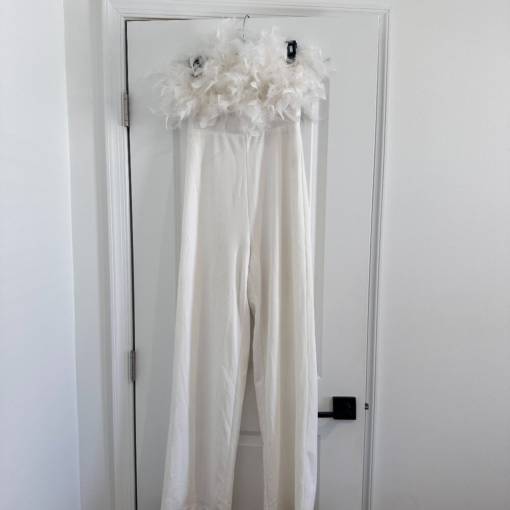 Fashion Nova White Feather Jumpsuit: Size US S